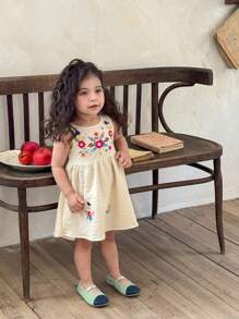SHEIN LMoss Kids LMoss 女婴夏季可爱花朵无袖连衣裙 - 米色 - 查看 6