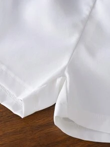 SHEIN 年轻女孩蓝白条纹吊带上衣搭配纯白短裤，条纹图案，休闲风格，适合海滩度假、日常穿着、休闲校园生活和家庭聚会 - 彩色 - 查看 4