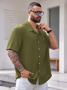 Manfinity VCAY 梭织休闲短袖衬衫（大码） - 軍綠色 - 查看 3