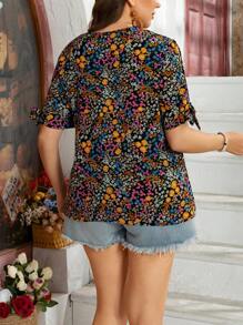 SHEIN LUNE 大码女式蕾丝边碎花 V 领衬衫，露肩系带袖，女士夏季服装，圣帕特里克节、狂欢派对、节日、春假波西米亚风