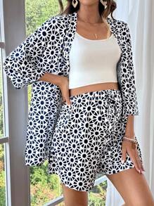 SHEIN 2pcs Maternity Allover Print Simple Casual Top And Shorts Set, Stylish & Versatile - Multicolor - View 1
