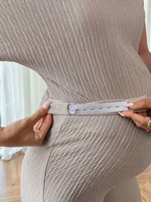 SHEIN 2pcs Maternity Asymmetric Collar T-Shirt And Pants Set - Khaki - View 6