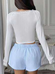 SHEIN Unity Camiseta de manga larga con corte profundo en V, hombros descubiertos, ajustada y con textura blanca y encaje calado en contraste. Minimalista, linda, de uso diario y casual, ideal para primavera/otoño - Blanco - Ver 2