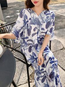 DAZY 1pc Women All-Over Floral Print V-Neck Ruffle Hem Mid-Length Dress