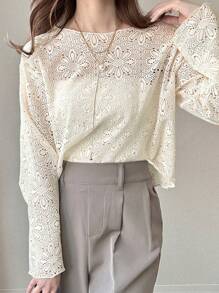 FRIFUL Áo crop top họa tiết hoa khoét lỗ ngắn màu mơ cho nữ, cổ tròn rộng, áo khoác ngoài thường ngày cho mùa xuân và mùa hè, áo dài tay cho nữ - Màu be - Xem 3