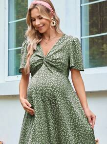 Lyckli Maternity V-Neck Short Sleeve Cinched Waist Ditsy Floral Midi Dress, Fitted Style - Green - View 5