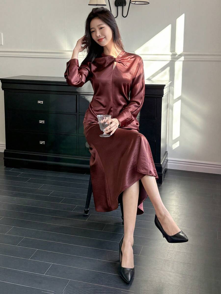 DAZY Elegant Round Neck Ruched Waist Fishtail Dress For Women, Fall Dress Long Sleeve Dress Red Women Dress - Burgundy - View 1