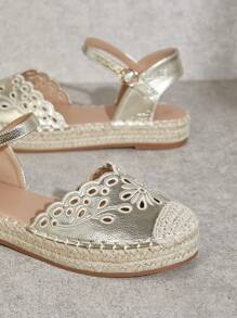 SHUZIA 女士简约踝带帆布坡跟凉鞋，带孔眼装饰 - 金色 - 查看 6