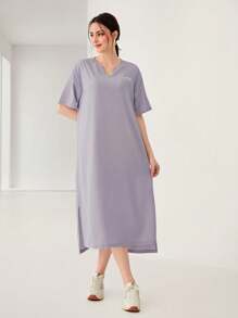 Seusyu Robe ample à col rond en tissu texturé tissé, manches courtes, mini-design à fente en V, violet clair