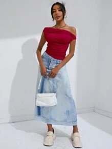 GENKIRA Solid Ruched Side Asymmetrical Neck Crop Red Top - Red - View 4