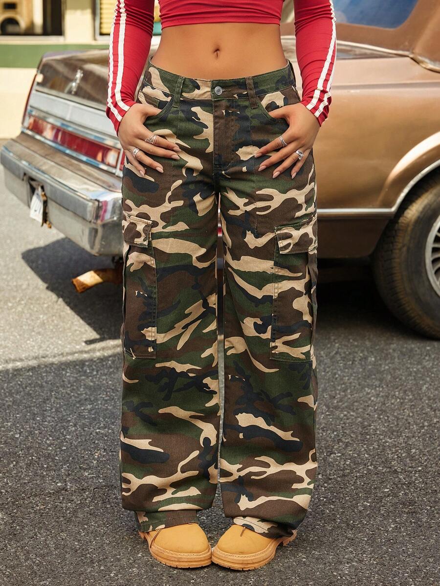 SHEIN ICON Jeans pattes d'éléphant à taille basse lavés motif camouflage pour femmes