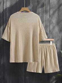 Manfinity Homme Men's Casual Solid Color Textured Short Sleeve T-Shirt And Shorts Set,Going Out - Apricot - View 2