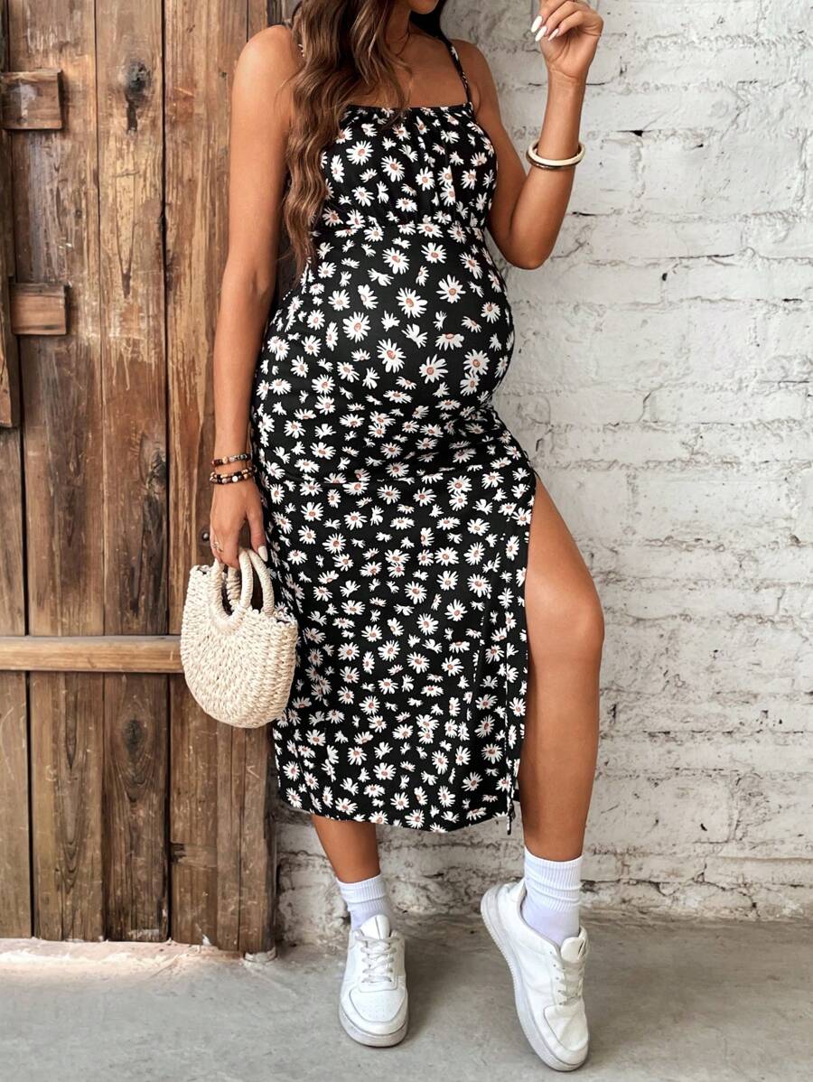 SHEIN Vestido de maternidad con estampado de margaritas, tirantes de espagueti y abertura, apto para verano, playa y vacaciones - Blanco y Negro - Ver 1