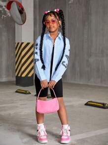 Sparklyn 青少年女孩蓝色条纹宽松翻领长袖衬衫，背面有大字母印花 - 彩色 - 查看 3