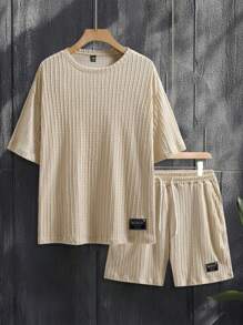 Manfinity Homme Men's Casual Solid Color Textured Short Sleeve T-Shirt And Shorts Set,Going Out - Apricot - View 3