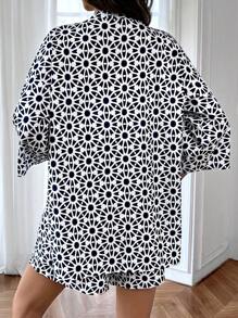 SHEIN 2pcs Maternity Allover Print Simple Casual Top And Shorts Set, Stylish & Versatile - Multicolor - View 3