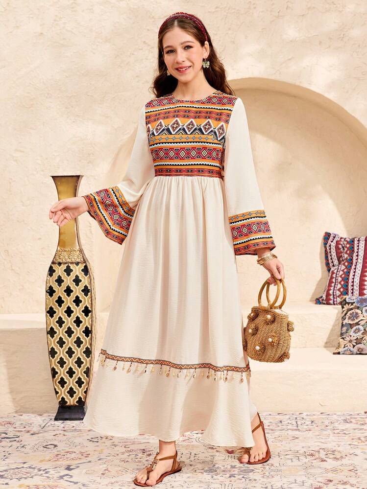 SHEIN 少女斋月拼接印花流苏休闲长袖连衣裙 - 杏色 - 查看 4