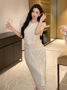 DAZY Ensemble 2 pièces pour femme: blouse à col rond élégante en dentelle avec manches bouffantes et jupe, tenue invitée de mariage pour l'été - Beige - Voir 7