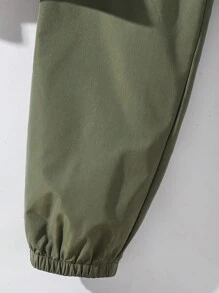 SHEIN Set de 2 piezas de camiseta de manga corta y pantalones jogger casuales y cómodos para niños pequeños, adecuado para usar en primavera y verano al aire libre