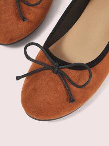 CUCCOO DOLLMOD Mocasín plano con decoración de lazo versátil - Marrón - View 7