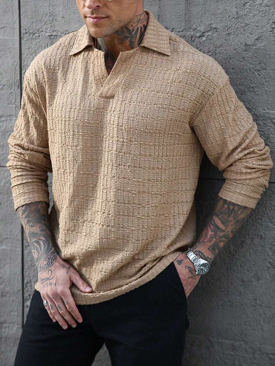 Manfinity Homme Men's Daily Casual Vacation INS Featuring A Khaki Plaid Textured Jacquard Design With A Chic V-Neck. This Includes A Long Sleeve Casual Polo Shirt, Combining Comfort And Style For A Relaxed Look. Fall And Winter Men - Coffee Brown - View 1
