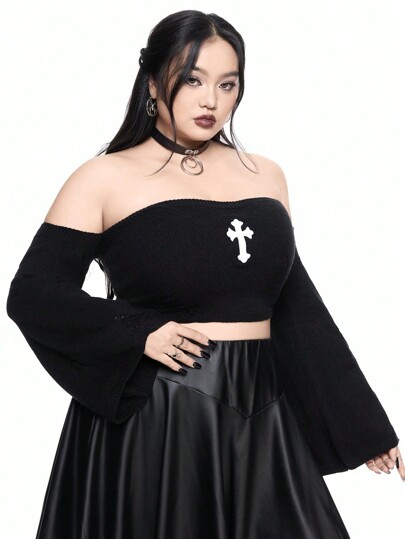 Goth Top tricoté ample avec broderie de croix déchirée, col bénitier style bohème chic, grande taille