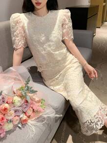 DAZY Ensemble 2 pièces pour femme: blouse à col rond élégante en dentelle avec manches bouffantes et jupe, tenue invitée de mariage pour l'été - Beige - Voir 4