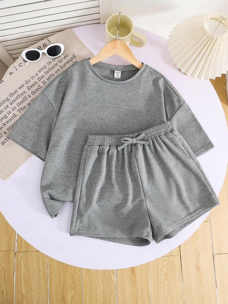 SHEIN LMoss Kids LMoss Tween 女童纯色针织圆领宽松短袖 T 恤和短裤休闲套装 - 灰色 - 查看 1