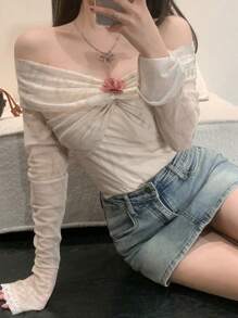 DAZY Bluse mit Blume Muster, Spitze, Carmen-Ausschnitt und Rüschenärmeln, Langarm Damen Top, Herbstmode für Frauen - Weiss - Übersicht 1