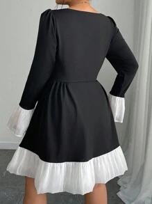 SHEIN Clasi Plus Size Solid Color Block Square Neck Long Sleeve Casual Black And White Mini Dress - Black - View 2