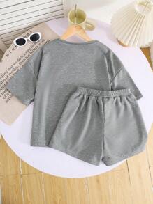 SHEIN LMoss Kids LMoss Tween 女童纯色针织圆领宽松短袖 T 恤和短裤休闲套装 - 灰色 - 查看 2