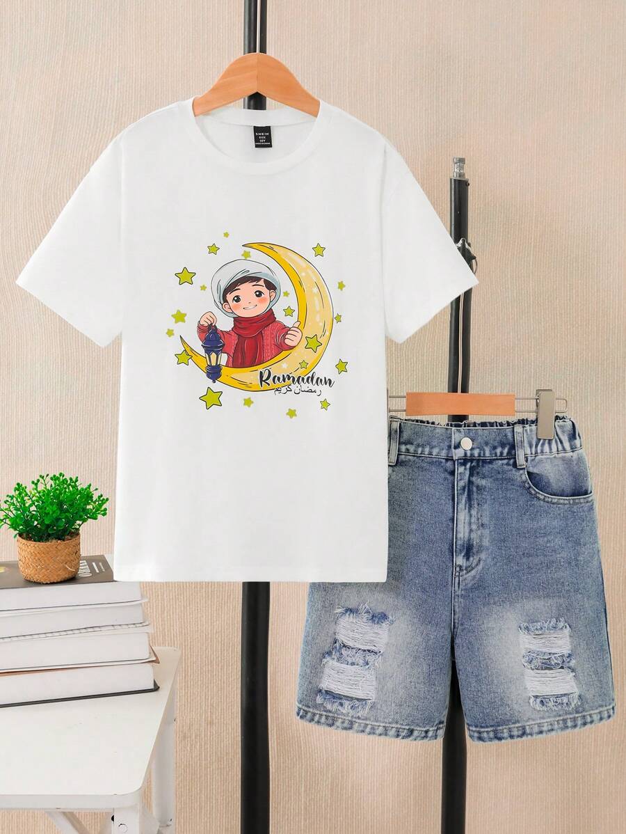 Tween Boys 2 Pieces Set: Star & Moon Print T-Shirt + Versatile Denim Shorts, Suitable For Family Gatherings - Light Wash - View 1