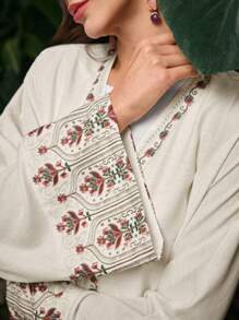 Al Najma Women's Elegant Conservative Arabic Abaya With Pattern, Modest Robe - Beige - View 5