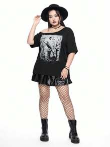 ROMWE Goth Plus Size One Shoulder Drop Sleeve T-Shirt With Vintage Cross, Raven, Tombstone, Moon And Plant Print, Horror Mysterious Distressed Print, Suitable For Spring Break Concert, Rave Outfits, Festival, Plus Size