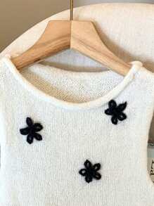 Women 3D Flower Decor Sleeveless Knitted Top - Multicolor - View 3