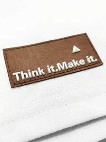 Manfinity Homme 男士青春街头风，INS上搭配高街风多条纹运动拼色设计仿生迷彩数码印花短袖T恤短裤套装。这套服装体现了街头摇滚美学，非常适合音乐节和日常穿搭，是送给男朋友或老公的理想礼物，体现了街头潮流和Y2K风格。男士短裤套装，男士两件套服装，男士印花短袖上衣短裤套装，两件套短裤套装，男士两件套短裤套装