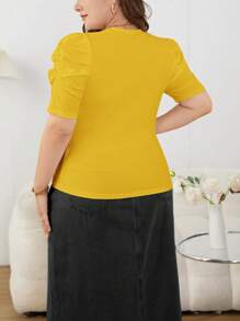 SHEIN Privé 大码女式纯色圆领休闲短款泡泡袖 T 恤 - 黃色 - 查看 2