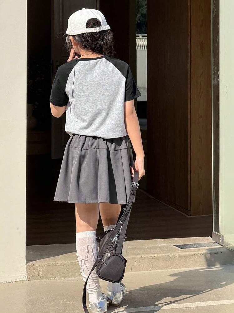 2pcs/Set Tween Girls Contrast Color Slogan Print Short Sleeve Top And Pleated Skirt