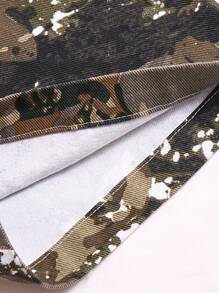 SHEIN One Piece For Tween Boy, Jeans, Casual Style, Vintage American Branch Camouflage Graffiti Denim Long Pants, Suitable For Urban Street Photography, School, Parties, Outdoor Play, And Various Scenarios In Spring, Summer, And Autumn - Army Green - View 4