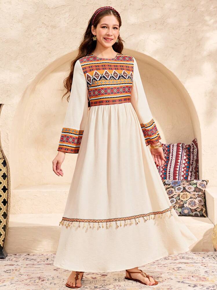 SHEIN 少女斋月拼接印花流苏休闲长袖连衣裙 - 杏色 - 查看 3