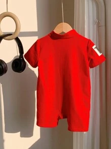 SHEIN Baby Boy/Girl Letter Pattern Soft Knit Short Sleeve Romper & Shorts Set - Red - View 2