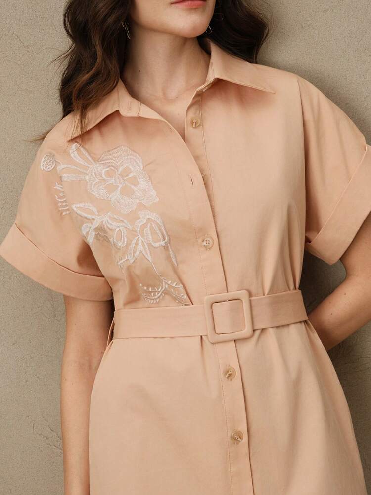 Spring, Summer, Elegant, Vacation Ladies' Woven Light Luxury High-End Chest Embroidered Belt Decoration Access Control Button Short Sleeved Dress