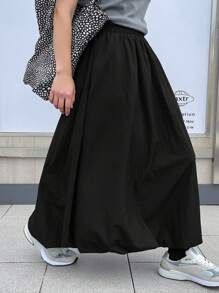 Dazy Petite Plus 大码弹性腰部纯色喇叭裙，黑色，适合所有季节秋季穿着 - 黑色 - 查看 5