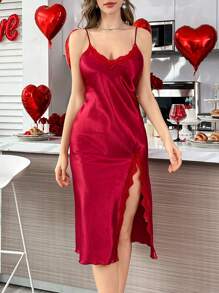 SilkySpell Set de camisón y bata de satén con adornos de encaje y abertura lateral, diseño de tirantes fino para mujer, ideal para el Día de San Valentín o vacaciones'
