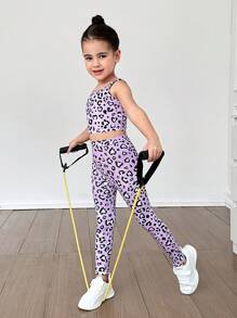 SHEIN Conjunto deportivo de top sin mangas y leggings de punto con estampado de leopardo para niñas jóvenes, de unicolor de punto, ropa de práctica elástica para niños.