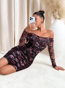 SHEIN Clasi 1 pieza Vestido con estampado de rosas, hombros descubiertos, ajustado, con superposición de malla para mujeres, ropa para San Valentín, vestidos rojos elegantes y sofisticados