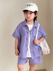 SHEIN 2 peças Conjunto Jovem Menino Roxo Top de Manga Curta com Impressão de Letra Fofa e Top de Manga Curta e Shorts de Cor Sólida, Adequado para Primavera/Verão, Festa - Roxo - Visão 3