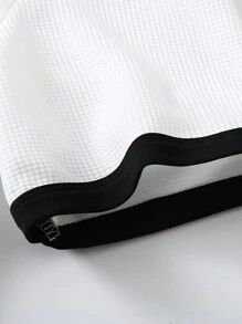 Manfinity LEGND Men's Casual Color Block Trim Notched Neck Short Sleeve T-Shirt - White - View 3