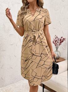 SHEIN Clasi Váy ngắn tay ngắn họa tiết hình học cổ chữ V thanh lịch dành cho nữ mùa hè - Nhiều màu - Xem 2