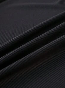 Chiquease 女士 V 领拼色镂空刺绣荷叶边短款 T 恤 - 黑色 - 查看 7